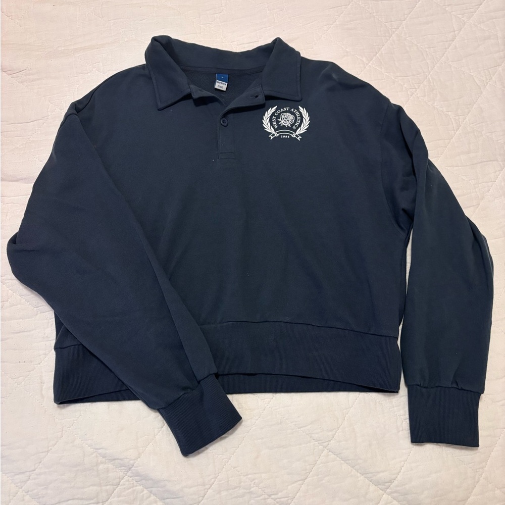 Old navy quarter zip sweater
New